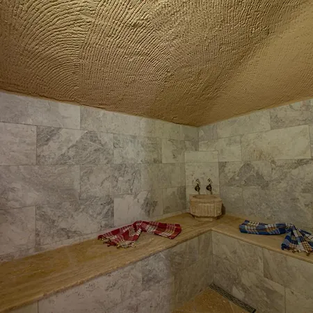 Cappadocia Hobbit House Hotel