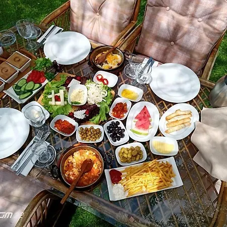 Cappadocia Hobbit House *